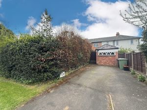 Photo 2- click for photo gallery